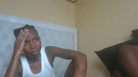 Snapshot of passion_amor1 chatting on 11.14.25 PassionAmor online show from 11.14.25