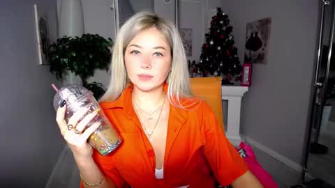 I have returned from vacation and I am glad to share my energy and emotions with you online show from 01.04.25