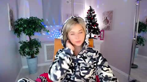 I have returned from vacation and I am glad to share my energy and emotions with you online show from 01.17.25