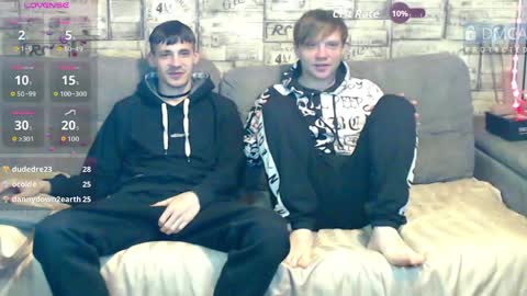 Max tall dark-haired guy with tattoos and Phil blond-haired online show from 05.15.26