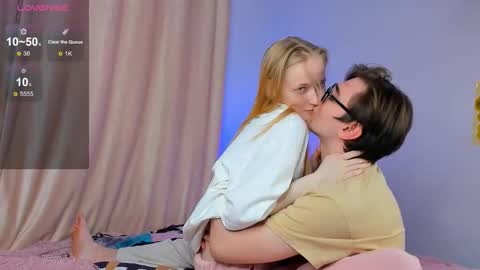 Snapshot of passionbond chatting on 10.10.25 We Katrin and Moris online show from 10.10.25