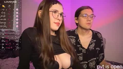 Snapshot of passiondesire_ chatting on 10.04.25 Zoe online show from 10.04.25