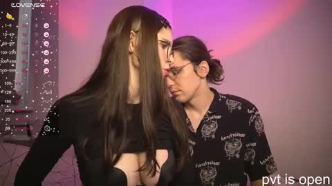 Snapshot of passiondesire_ chatting on 10.15.25 Zoe online show from 10.15.25