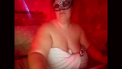 Snapshot of passionduo4 chatting on 12.18.24 PassionDuo4 online show from 12.18.24