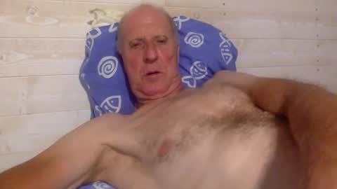 Snapshot of patibulaire1912 chatting on 12.19.24 Pati24 online show from 12.19.24