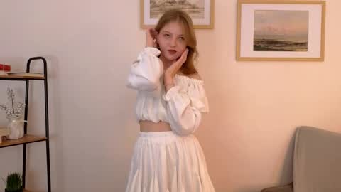 Snapshot of patricia_perry chatting on 09.14.25 Vicki online show from 09.14.25