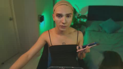 Snapshot of patrick_d01 chatting on 10.05.25 Patrick online show from 10.05.25