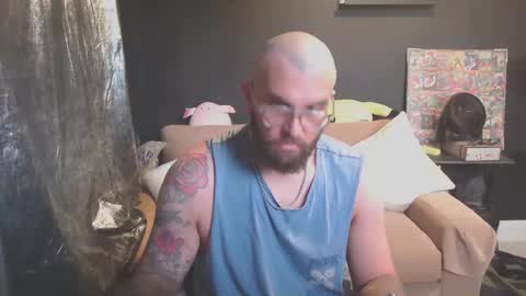Snapshot of patrickmorris92 chatting on 04.14.26 patrickmorris92 online show from 04.14.26
