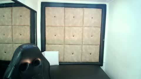 Snapshot of patrickxx_1 chatting on 10.02.25 PatrickXX 1 online show from 10.02.25