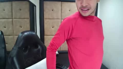 Snapshot of patrickxx_1 chatting on 10.10.25 PatrickXX 1 online show from 10.10.25