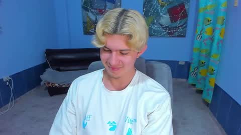 Snapshot of patrik027 chatting on 11.05.25 .... online show from 11.05.25