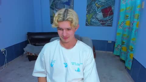 Snapshot of patrik027 chatting on 11.06.25 .... online show from 11.06.25