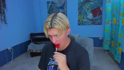 Snapshot of patrik027 chatting on 11.09.25 .... online show from 11.09.25