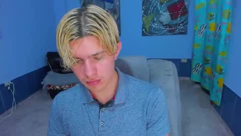 Snapshot of patrik027 chatting on 11.10.25 .... online show from 11.10.25