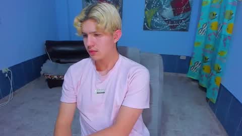 Snapshot of patrik027 chatting on 11.17.25 .... online show from 11.17.25