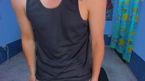 Snapshot of patrik027 chatting on 11.23.25 .... online show from 11.23.25