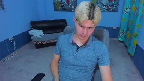 Snapshot of patrik027 chatting on 11.29.25 .... online show from 11.29.25