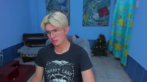 Snapshot of patrik027 chatting on 01.06.26 .... online show from 01.06.26