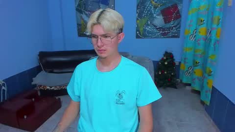 Snapshot of patrik027 chatting on 01.13.26 .... online show from 01.13.26