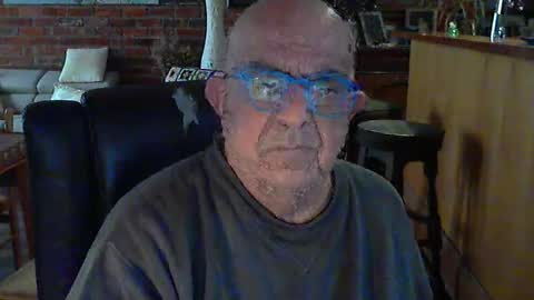 Snapshot of patvac chatting on 05.06.26 patvac online show from 05.06.26