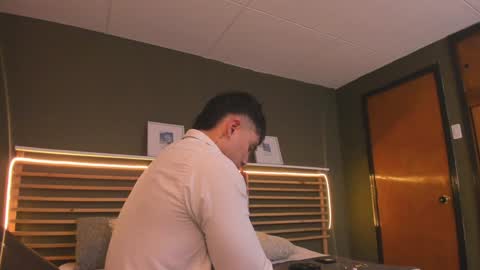 Paul online show from 01.28.25