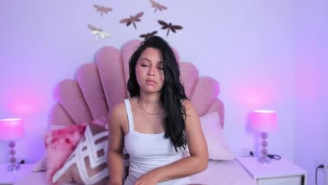 Snapshot of paula__evans chatting on 09.26.25 Paula online show from 09.26.25