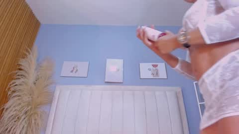 Pau online show from 10.03.25