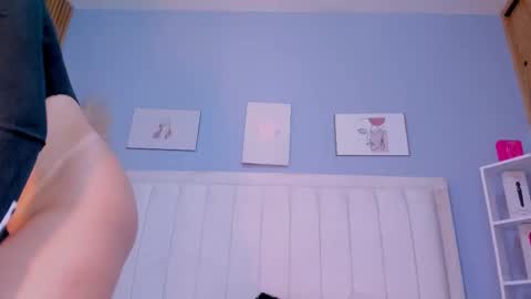 Pau online show from 10.18.25