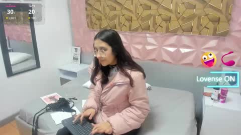 Pau online show from 09.10.25