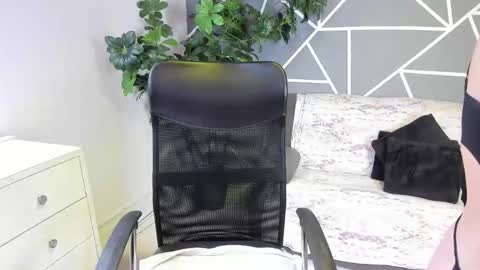 Snapshot of paula_miler1 chatting on 03.26.26 paula_miler1 online show from 03.26.26