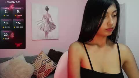 Pau online show from 11.21.25