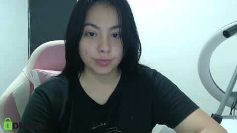 paula_torrez online show from 02.18.25