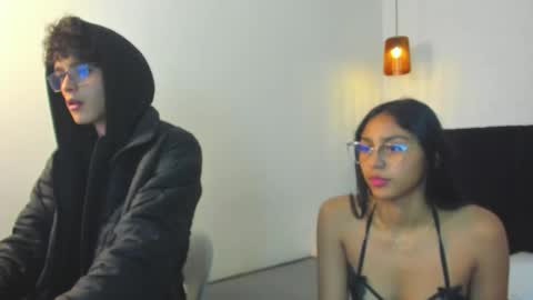 Snapshot of paulacastilla chatting on 10.24.25 Pau  online show from 10.24.25
