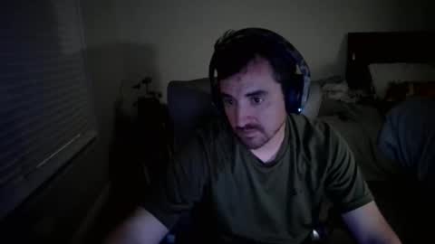 Snapshot of pauldemonte chatting on 05.23.26 pauldemonte online show from 05.23.26