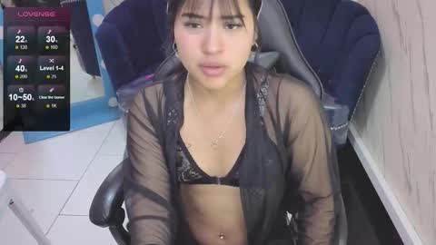 Live 800am 200pm COLOMBIAN HOUR online show from 09.23.25