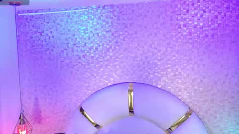 Snapshot of paulina_cano chatting on 10.06.25 Paulina online show from 10.06.25