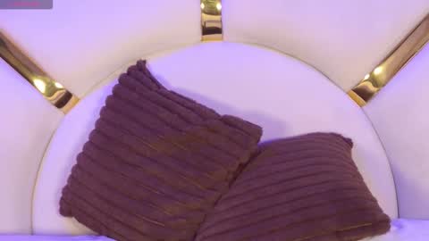 Snapshot of paulina_cano chatting on 10.22.25 Paulina online show from 10.22.25