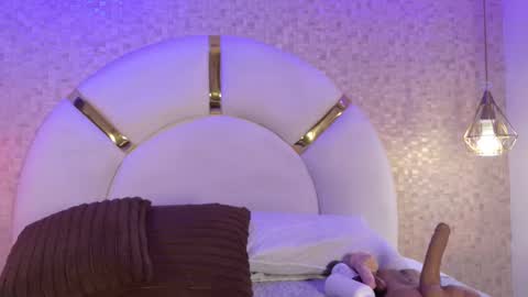 Snapshot of paulina_cano chatting on 11.05.25 Paulina online show from 11.05.25