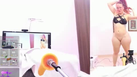 Paulina Davis  online show from 01.21.25