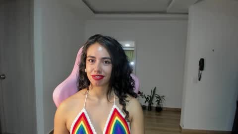 Snapshot of paulina_dossantos chatting on 01.18.25 paulina online show from 01.18.25