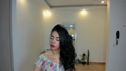 Snapshot of paulina_dossantos chatting on 02.01.25 paulina online show from 02.01.25