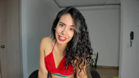 Snapshot of paulina_dossantos chatting on 02.16.25 paulina online show from 02.16.25