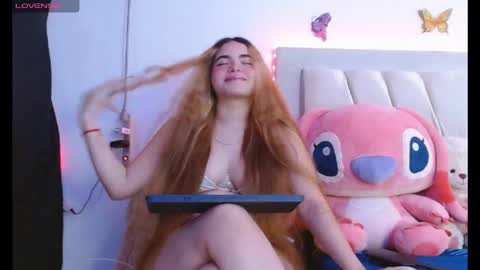 Snapshot of paulina_quintero18 chatting on 05.16.26 Pau online show from 05.16.26