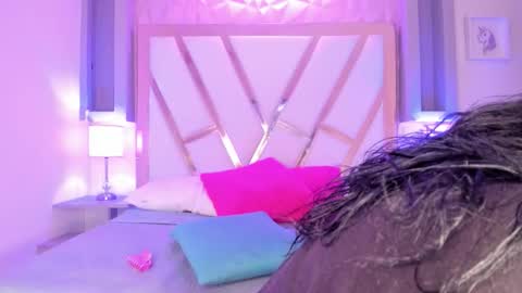 Snapshot of paulina_ruiz_ chatting on 10.22.25   online show from 10.22.25