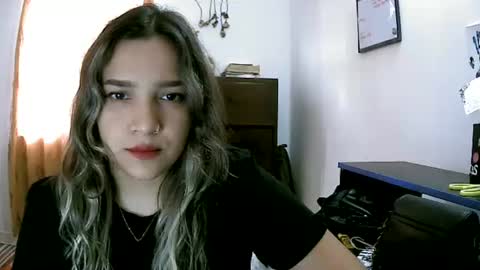Snapshot of paulina_x_x chatting on 06.16.26 paulina_x_x online show from 06.16.26