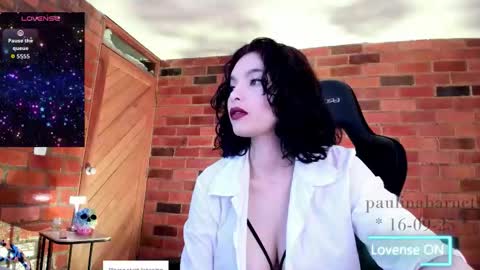 Paulina online show from 09.17.25