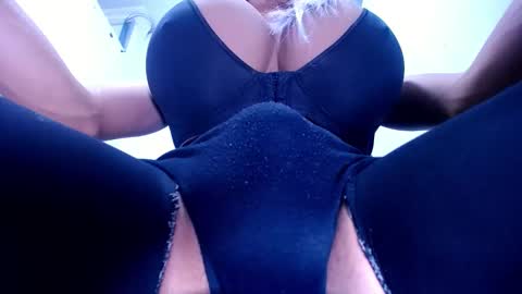 paulinabigcock24 online show from 12.14.24