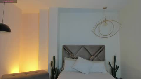 Paulina Santos  online show from 03.20.26