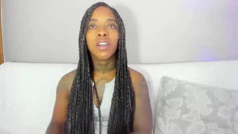 Pauline online show from 09.17.25