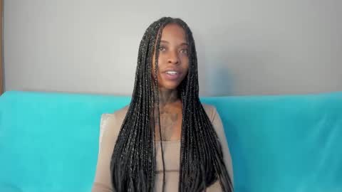 Pauline online show from 09.27.25